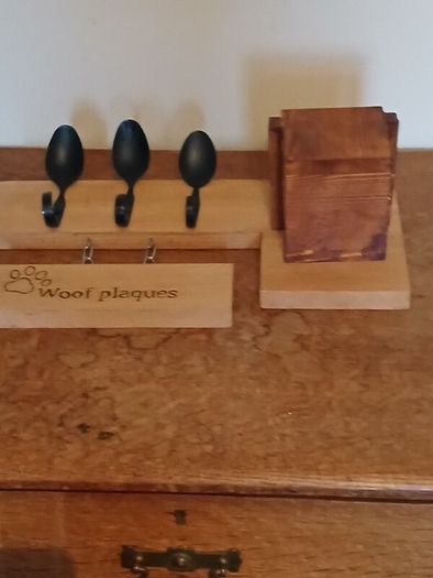 Beautiful Handmade Woof Plagues