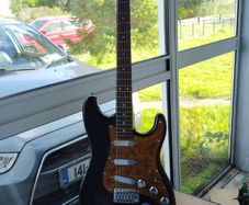 custom built strat style electric guitar
