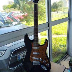 custom built strat style electric guitar