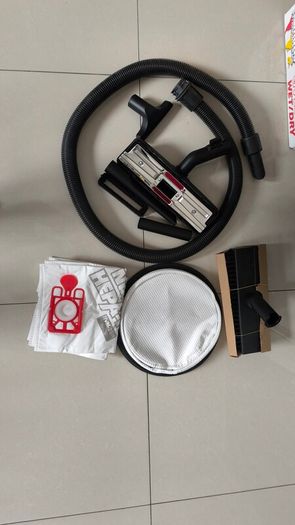 Numatic George wet and dry vacumm cleaner.