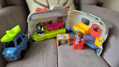 Fisherprice light up learning camper