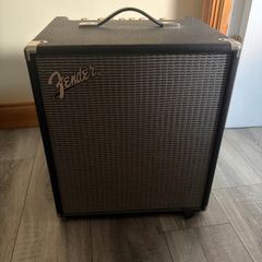 Fender Rumble 100 Electric Bass Guitar Amplifier 100 Watt 1 x 12 Combo Amp