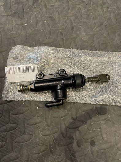 Rear brake master cylinder