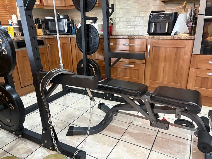 Heavy Gym Power Squat Rack Set, Bench, Bar / Weight Holders, Bars, Weights + More!!!