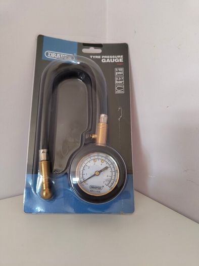 tyre pressure gauge