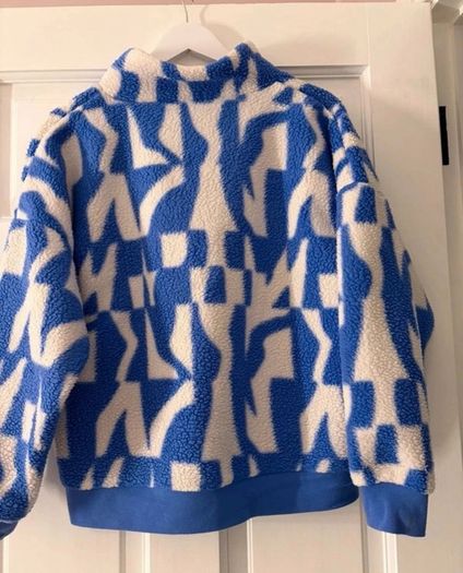 Dunnes Stores blue and white half zip up