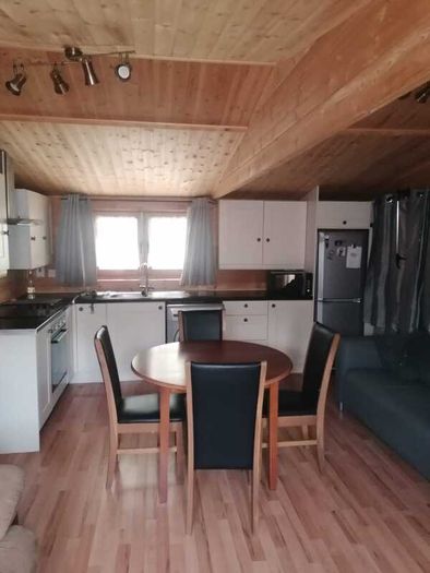 One bedroom log cabin for sale