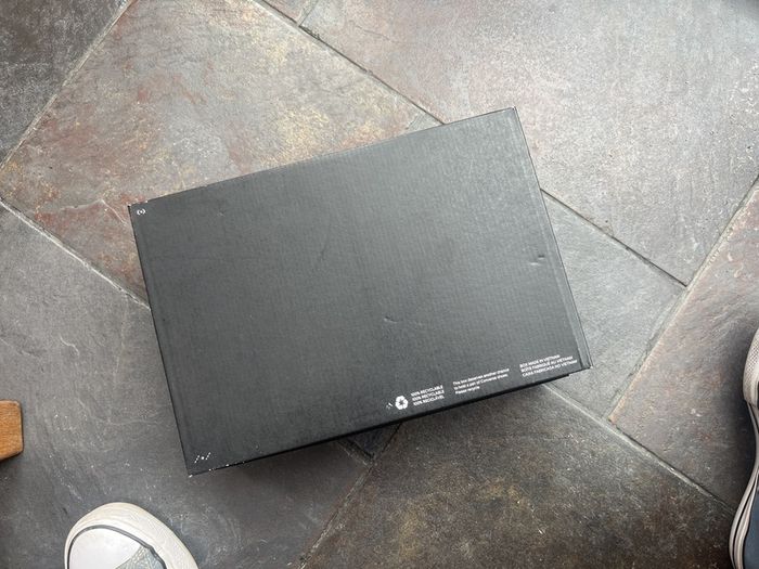 Converse shoebox