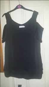 Black Paraphrase cold shoulders top size 10/12 EU38/40 Perfect condition Postage included