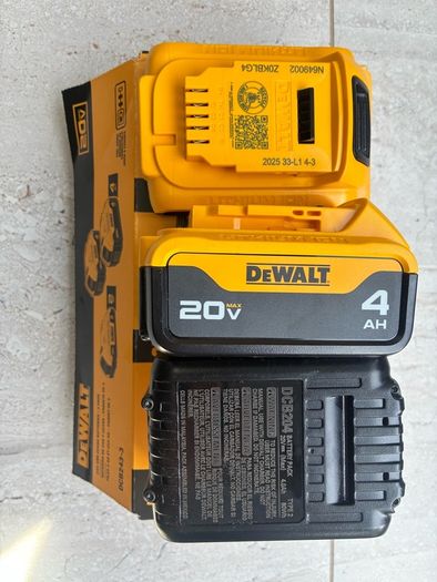 dewalt 18v / 20 volt battery set 4Ah and 2Ah
