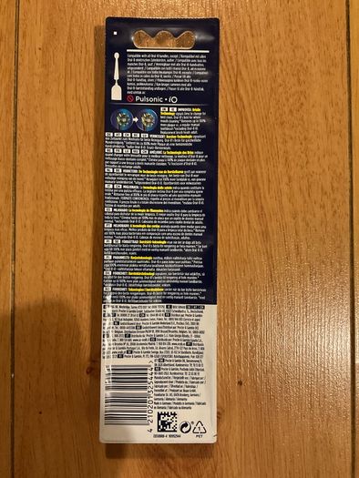 Oral B Cross Action Clean maximiser refills 4pack Black Edition