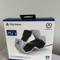 playstation charging station New sealed