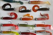 No#14 - New - Set of 20pcs mix colour soft lures 7,5-10,5cm on jig heads 6/0 and 10g &amp; 14g - Pike Perch Trout Salmon Bass Cod Pollock