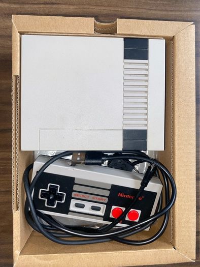 NES Classic boxed 1 controller