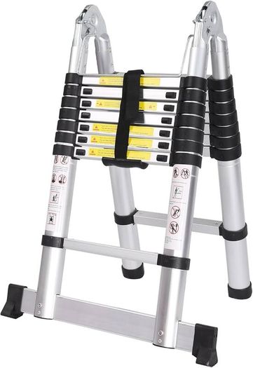 Retractable ladder