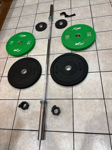 High End Pro Ladies Olympic Barbell + Olympic Bumper Plates! Bar New Was 170 Euro Alone!!