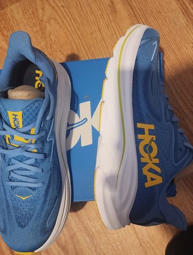 hoka clifton 10s