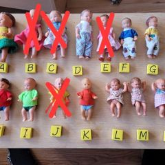 Vintage babies / dolls for doll house