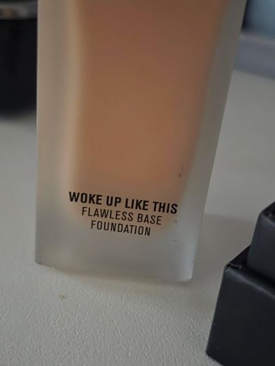 Brand New IL MAKIEGE Flawless Base Foundation