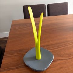 Paper towel holder