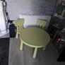 Kids table & chairs Image 3