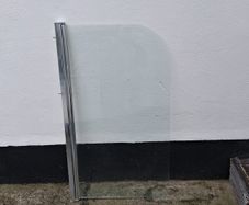 Round bath screen glass