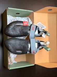 Mad Rock Shark III LV climbing shoes
