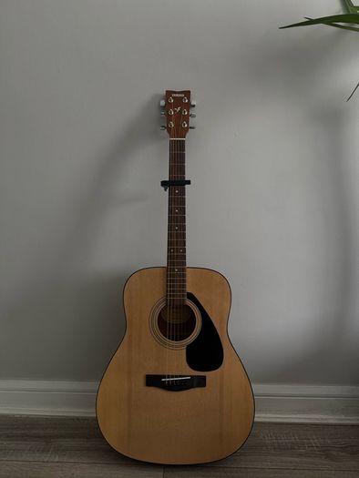 Yamaha acoustic guitar