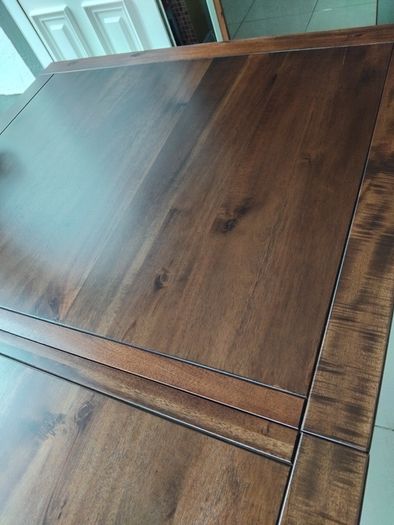 Sturdy extendable table