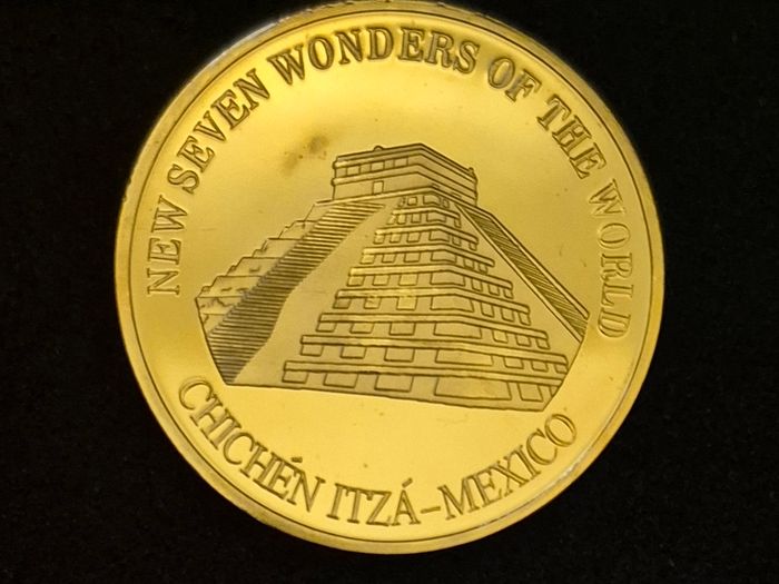 New seven wonders of the world, full set. Commerative coins.