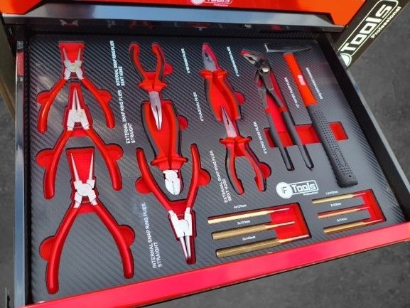 8-Drawer Tool Cabinet/Fully Loaded