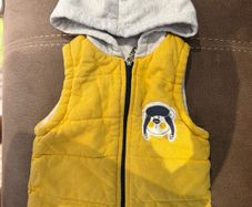 zip baby top. Yellow. 18/24m