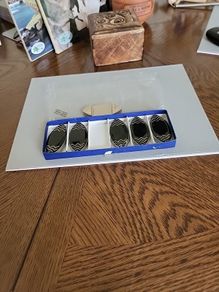Knife holders