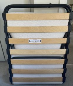 Foldable single bed