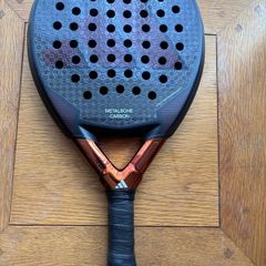 Adidas Metalbone Carbon 3.3 padel racket