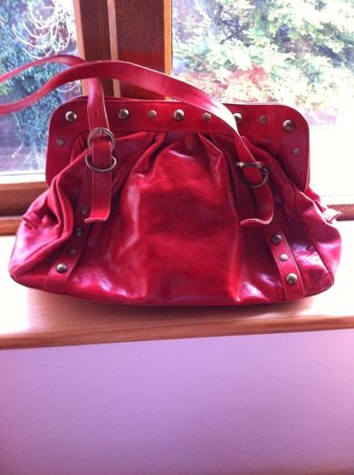 Leather handbag