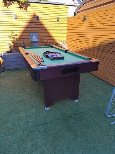 pool table