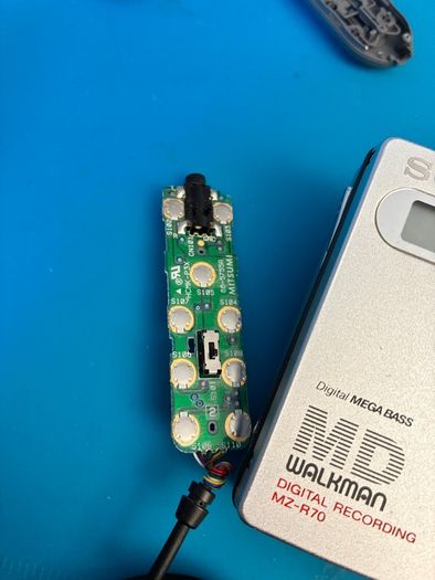 Sony MZ-R70 MiniDisc Walkman Recorder - Serviced & Tested