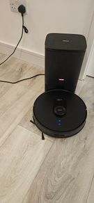 Robot vacuum cleaner