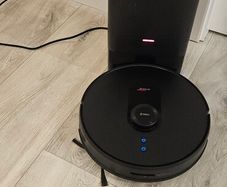 Robot vacuum cleaner