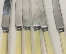 set of 6 vintage Templemichael Mills Cork stainless steel table knives.