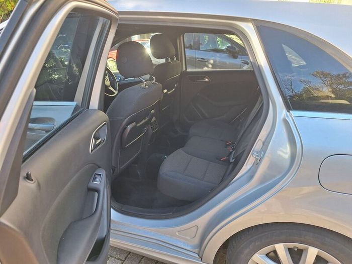 Mercedes-Benz B-Class 2016