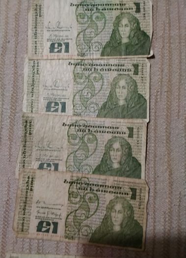 Five   Assorted   Dates Maebh  Banknotes