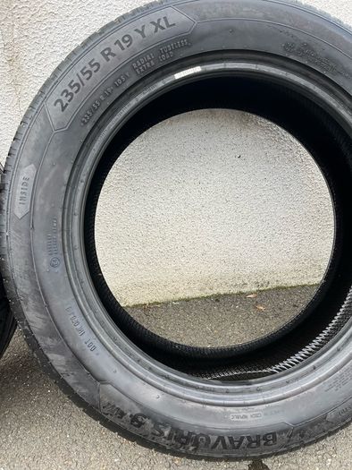 4x 235/55 R19 Tyres 105 XL  Matching Pair, 2 Singles  Great Tread