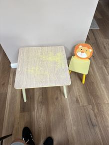 Kids table and chair