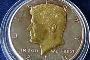 JFK Kennedy Genuine Half dollar 2010 24 Karat Gold gilt portait cameo