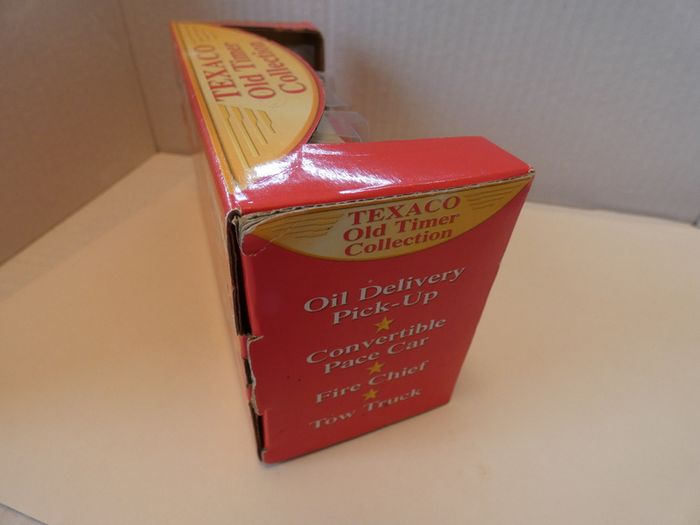 Texaco Old Timer Collection 1940 Fire Chief New In Box