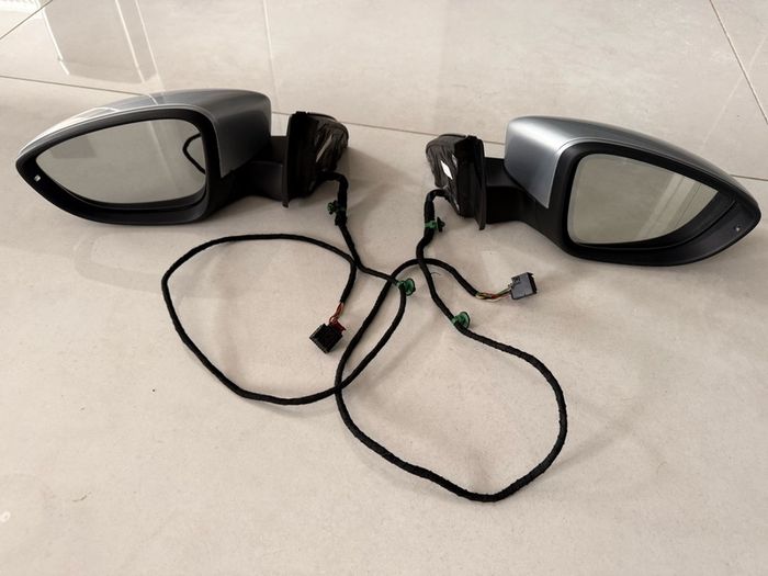 VW Passat Side Mirrors