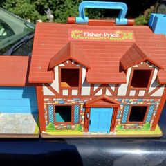 Vintage Fisher-Price Tudor house