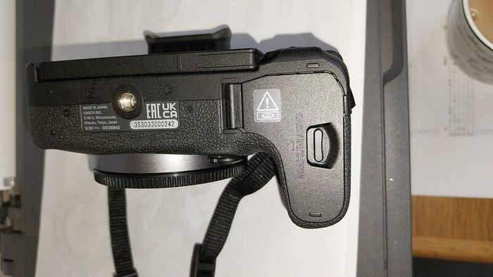 canon RF 100-400 F5.6-8 IS Usm Lens with extras.